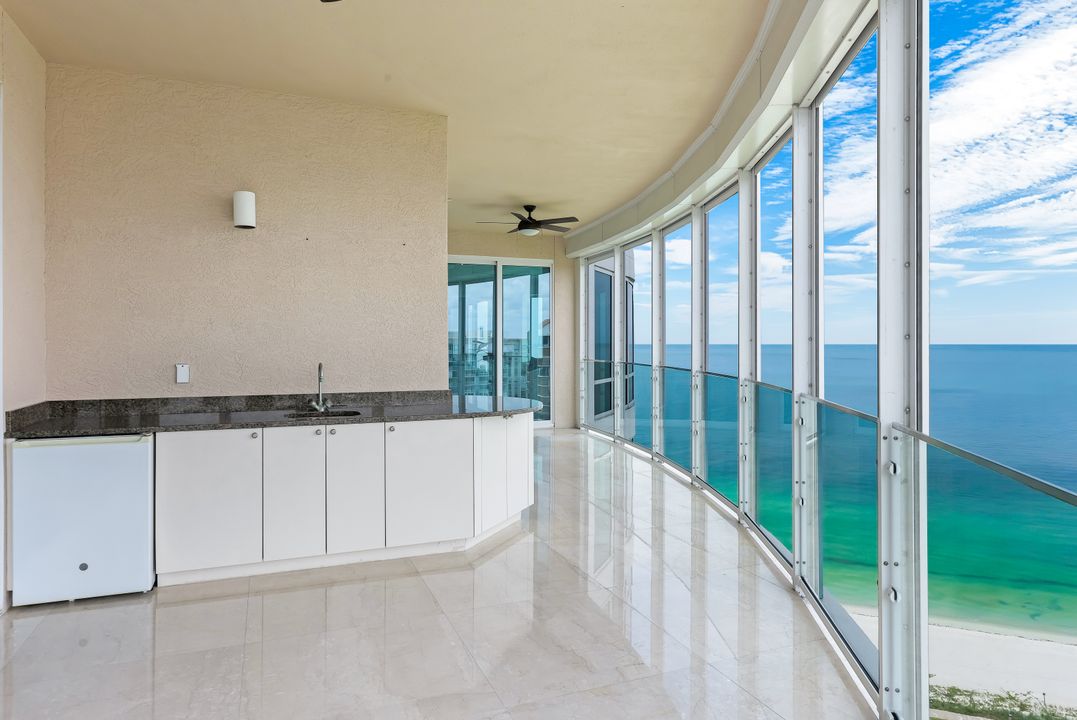 4101 Gulf Shore Blvd N #17N, Naples, FL 34103
