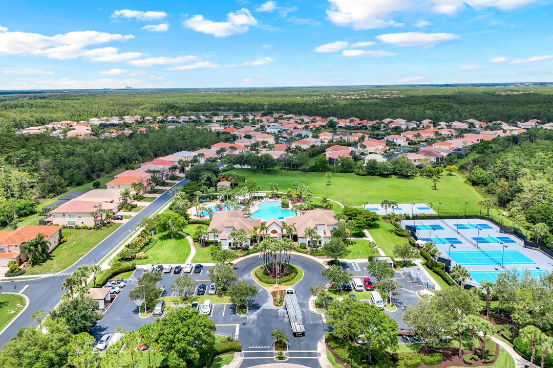 10490 Spruce Pine Ct, Fort Myers, FL 33913