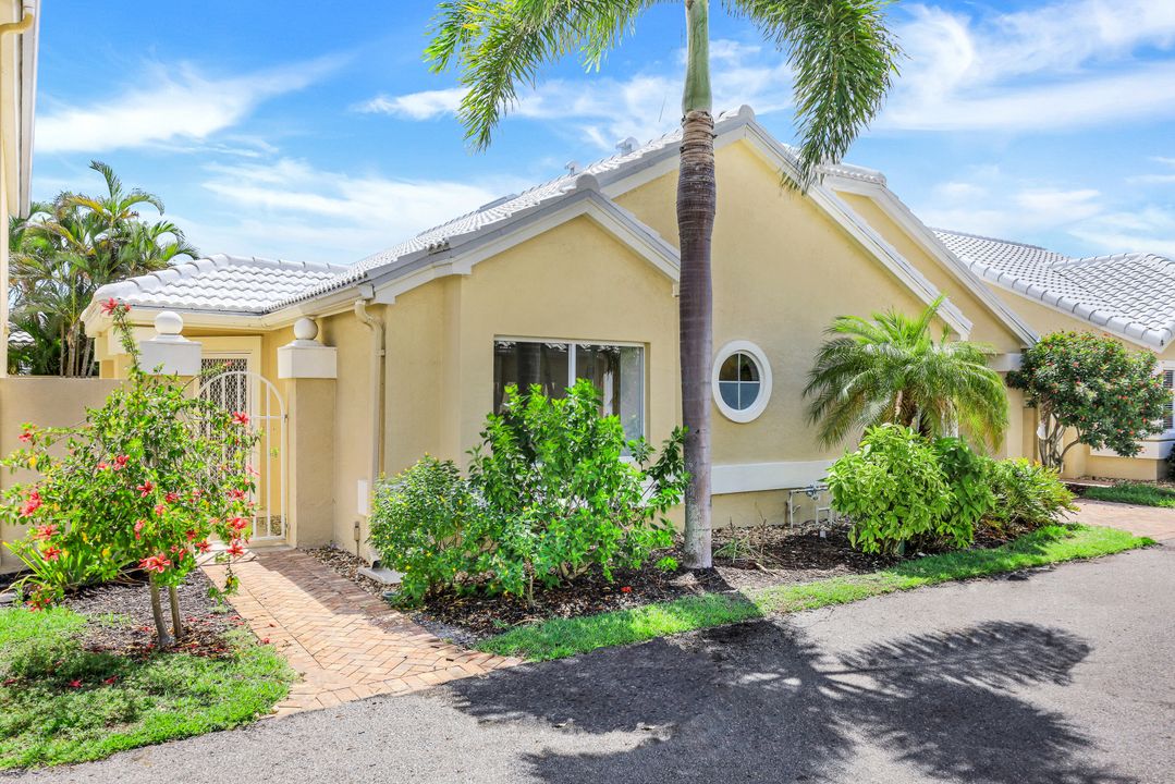 28759 Carmel Way, Bonita Springs, FL 34134