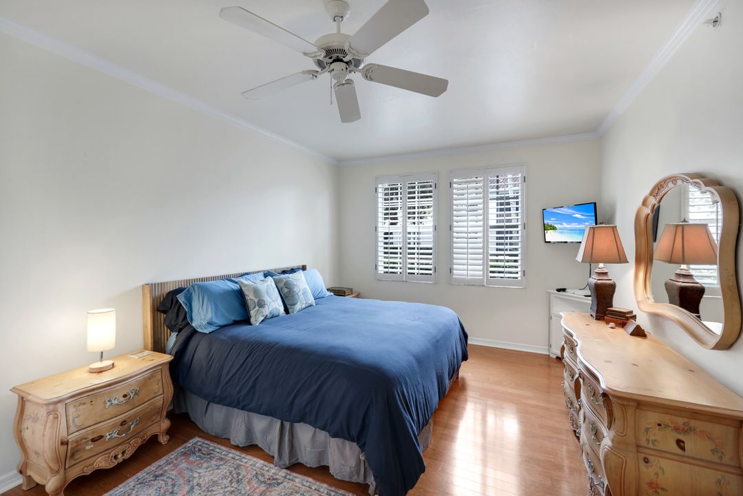 400 L'Ambiance Cir #104, Naples, FL 34108