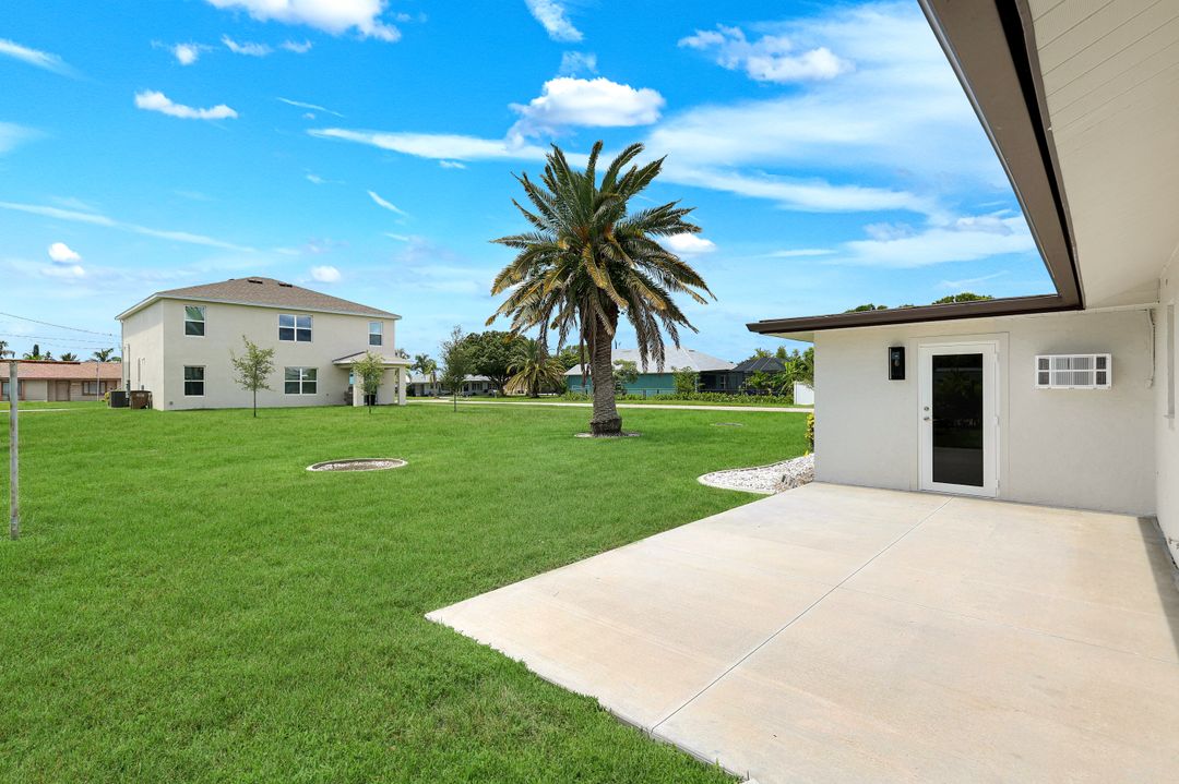 1202 SE 14th Terrace, Cape Coral, FL 33990