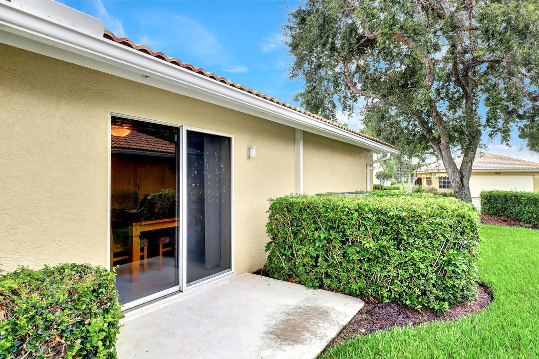 13460 Bridgeford Ave, Bonita Springs, FL 34135