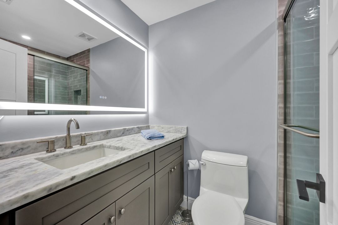 27131 Oakwood Lake Dr, Bonita Springs, FL 34134