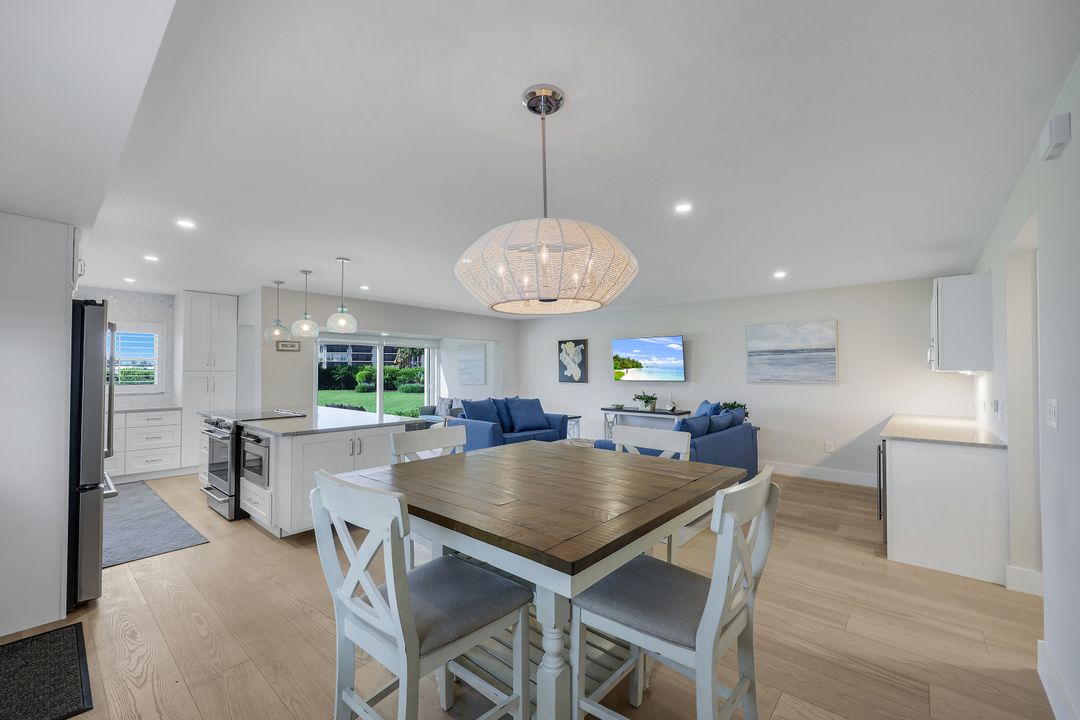 3400 Gulf Shore Blvd N #B2, Naples, FL 34103