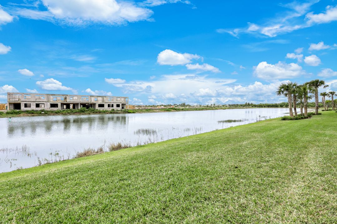 15261 Zeno Wy #102, Naples, FL 34114