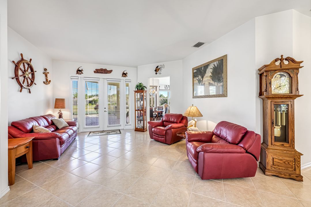 598 Grand Rapids Blvd, Naples, FL 34120