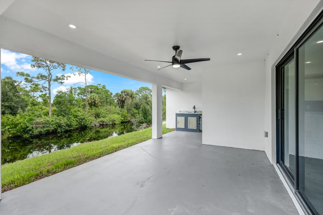 523 Wilmington Pkwy, Cape Coral, FL 33993