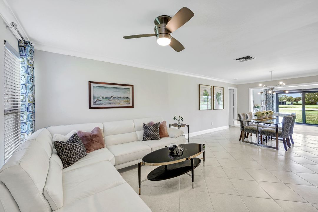 4175 Lakewood Blvd, Naples, FL 34112