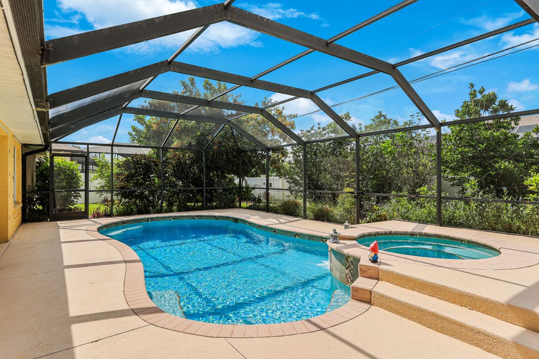 1820 SW 51st St, Cape Coral, FL 33914
