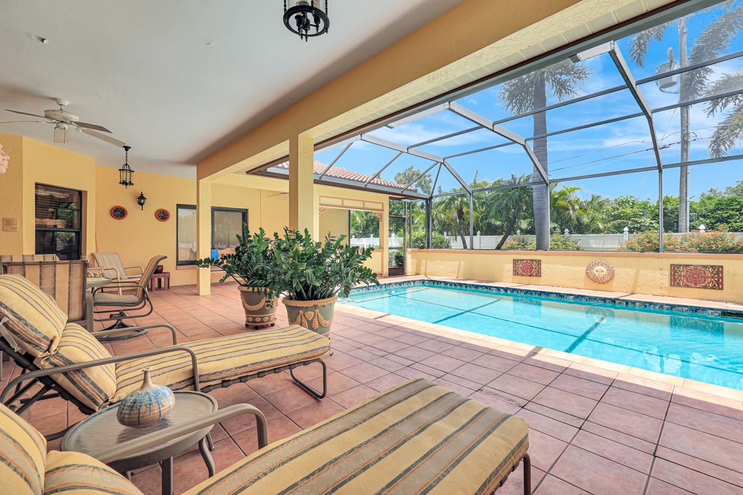 619 SE 18th Terrace, Cape Coral, FL 33990