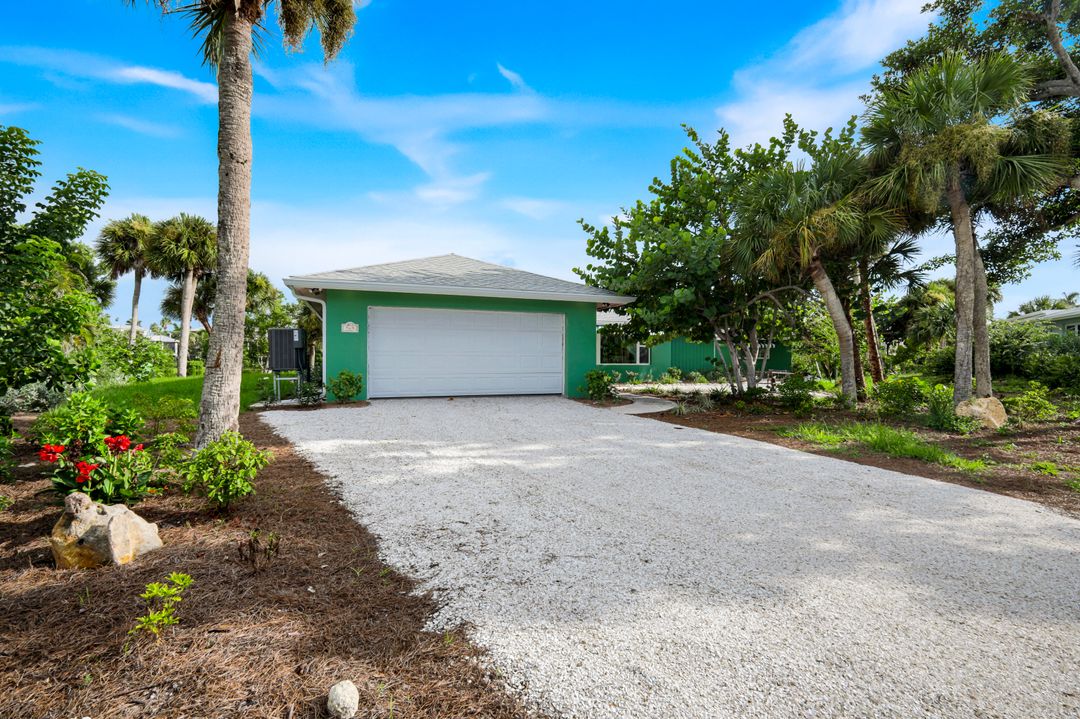 969 Fish Crow Rd, Sanibel, FL 33957