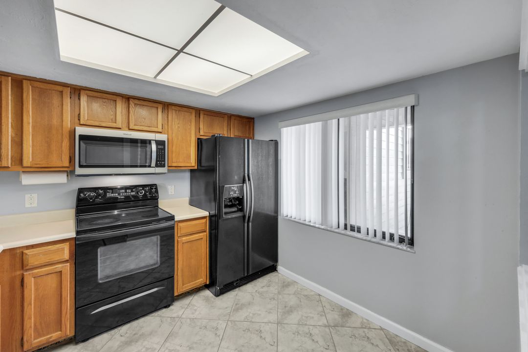 5857 Rattlesnake Hammock Rd, Naples, FL 34113