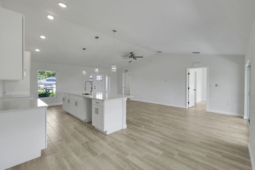 1409 NE 18th Pl, Cape Coral, FL 33909
