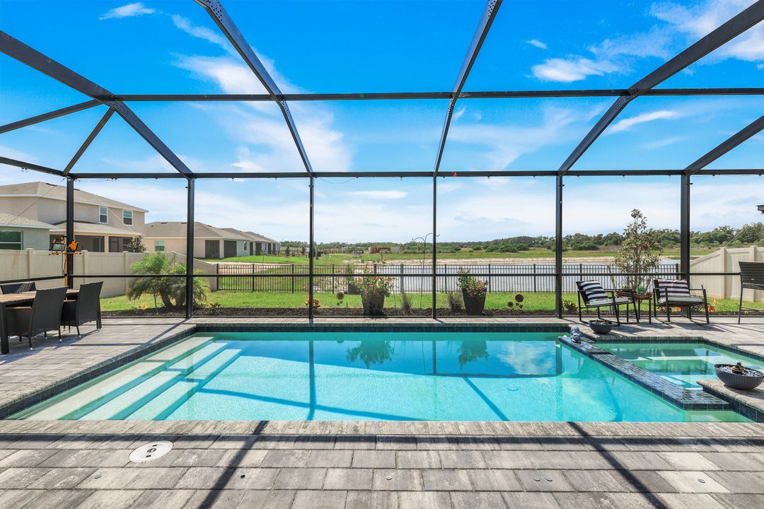 18821 Shimmer Dawn Ct, NO FORT MYERS, FL 33917