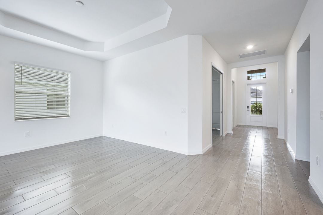 5781 Kingston Pl, Immokalee, FL 34142