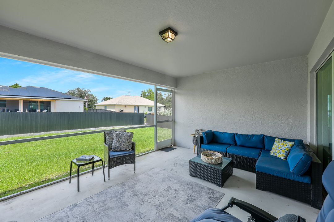 2922 20th St SW, Lehigh Acres, FL 33976