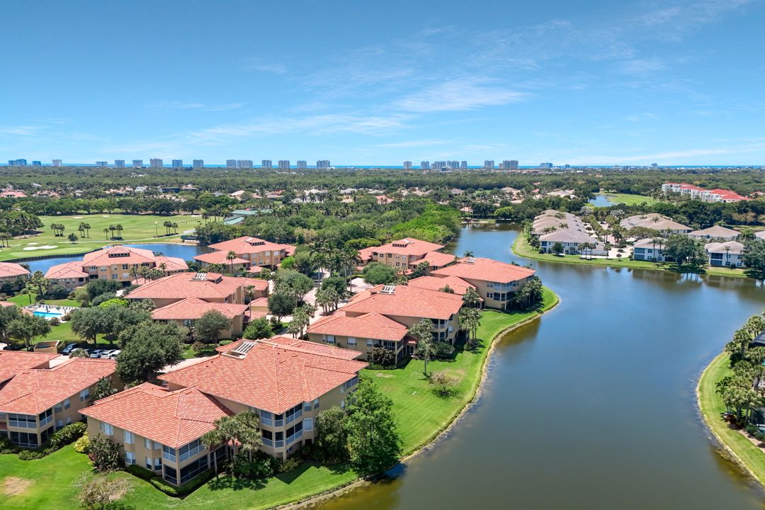 1855 Les Chateaux Blvd #201, Naples, FL 34109