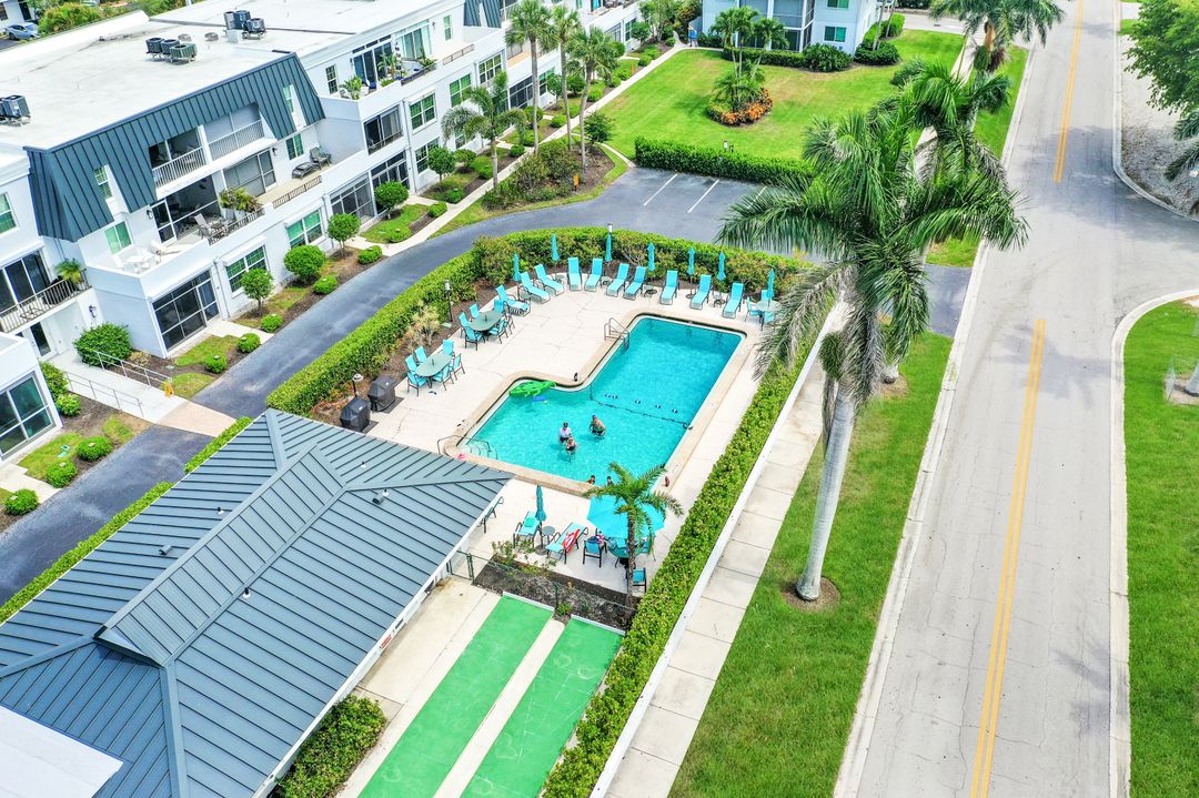 4200 Belair Ln #111, Naples, FL 34103