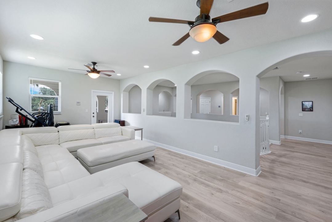 1776 Birdie Dr, Naples, FL 34120