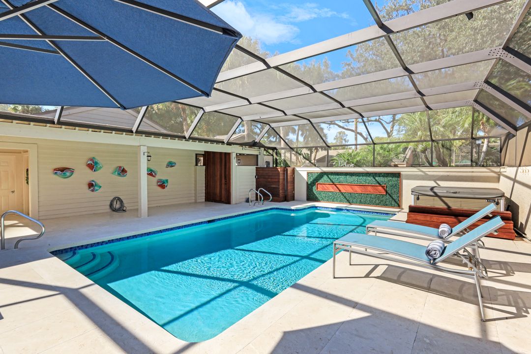 370 Edgemere Way N, Naples, FL 34105