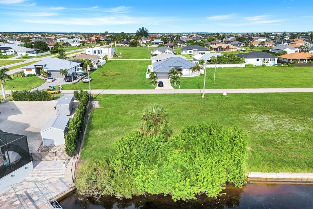 1207 NW 35th Ave, Cape Coral, FL 33993