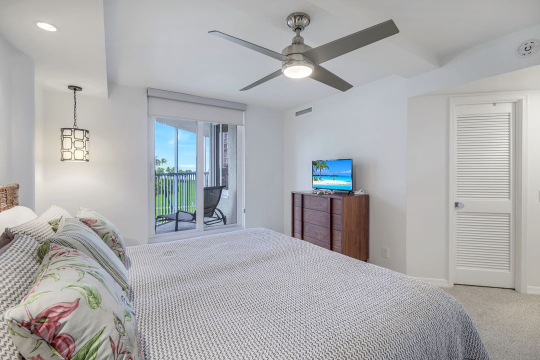 4041 Gulf Shore Blvd N #204, Naples, FL 34103