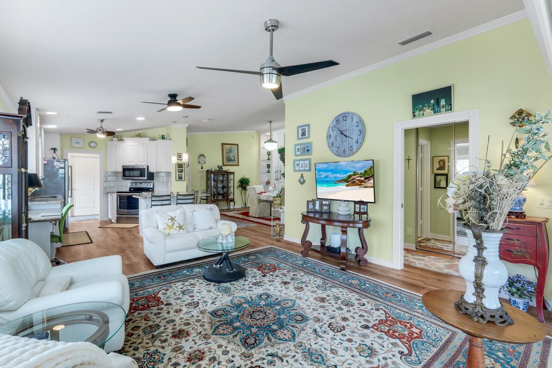 5425 Guadeloupe Way, Naples, FL 34119