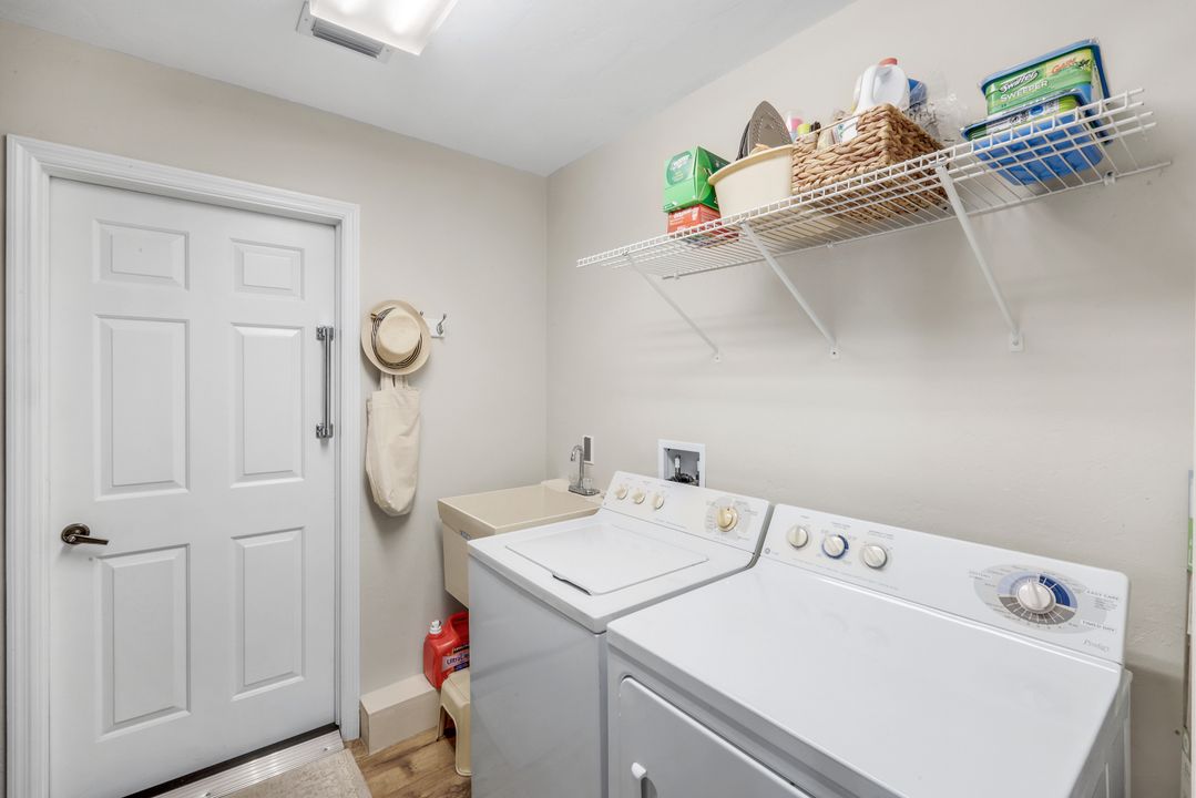 111 Blue Ridge Dr, Naples, FL 34112