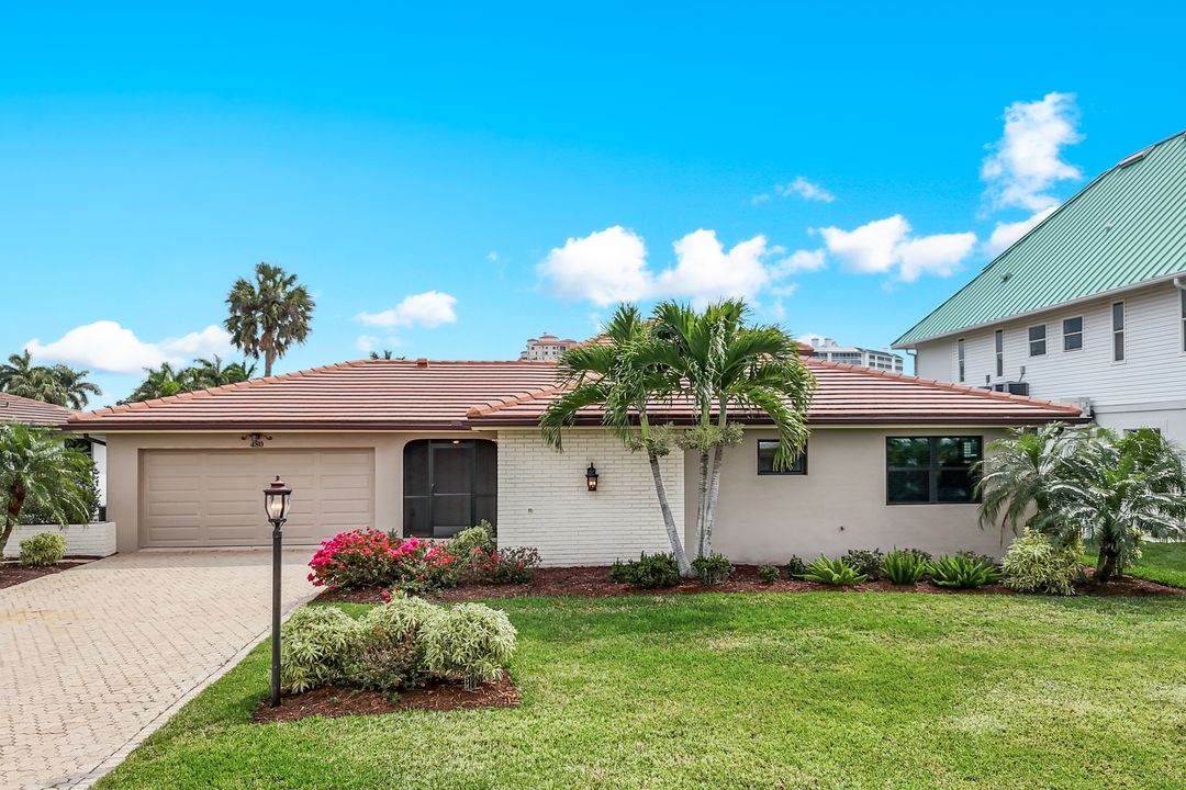 480 Oak Ave, Naples, FL 34108