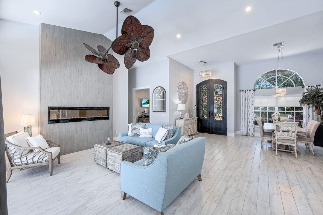 3730 Lakemont Dr, Bonita Springs, FL 34134