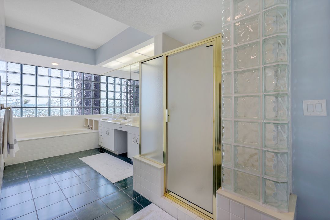 260 Barefoot Beach Blvd #406, Bonita Springs, FL 34134