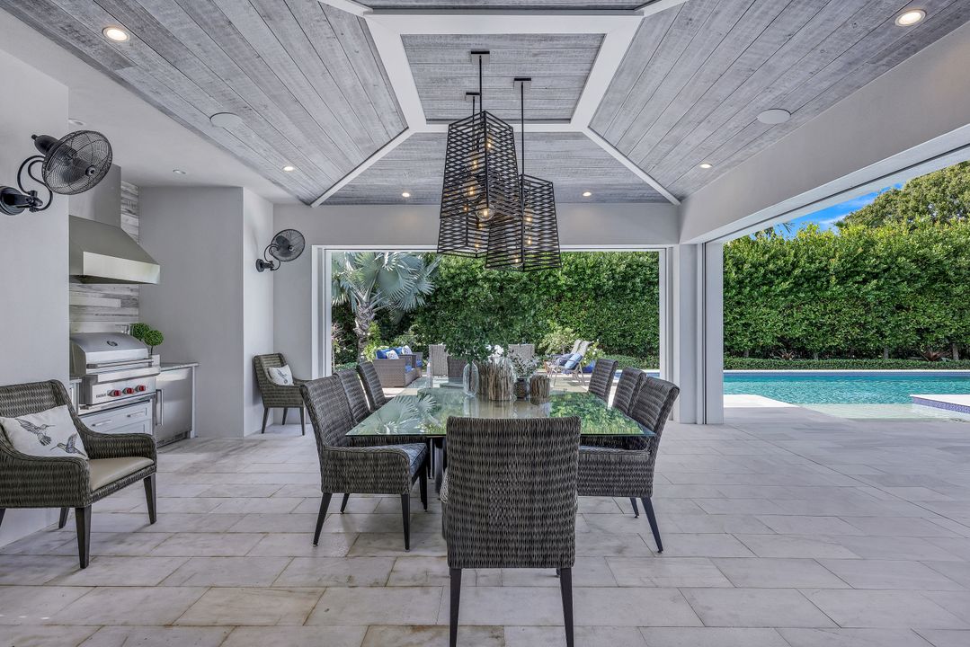 679 Rudder Rd, Naples, FL 34102