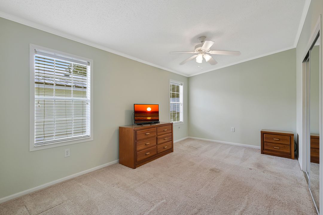 5318 Fiddleleaf Dr, Fort Myers, FL 33905