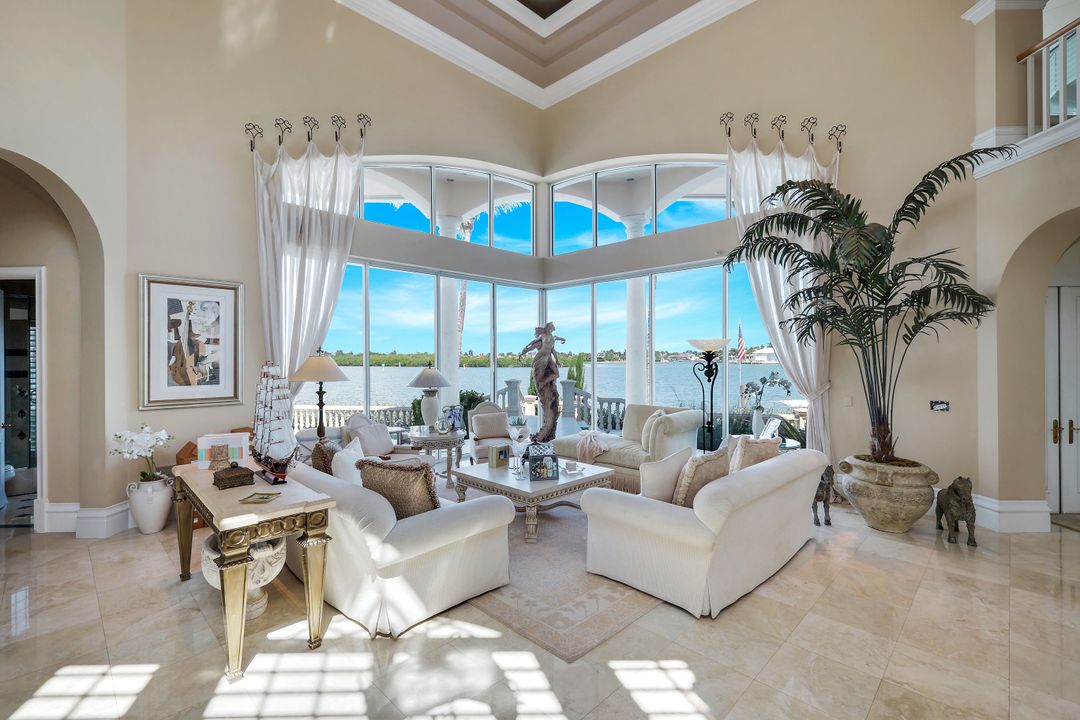 490 Renard Ct, Marco Island, FL 34145