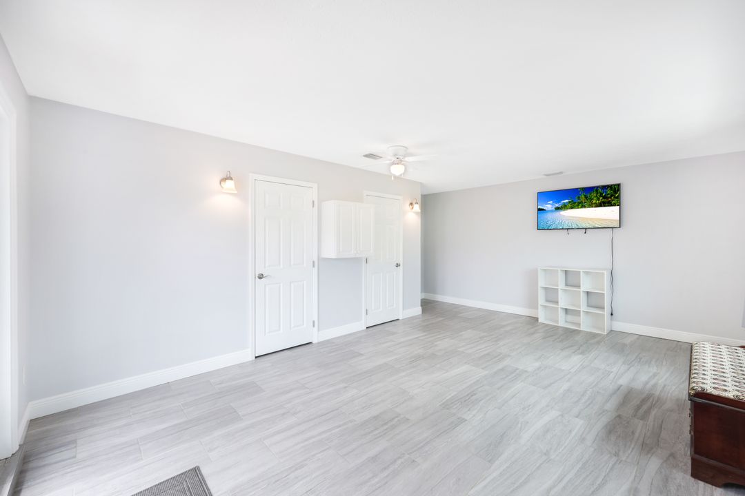 1683 S Hermitage Rd, Fort Myers, FL 33919