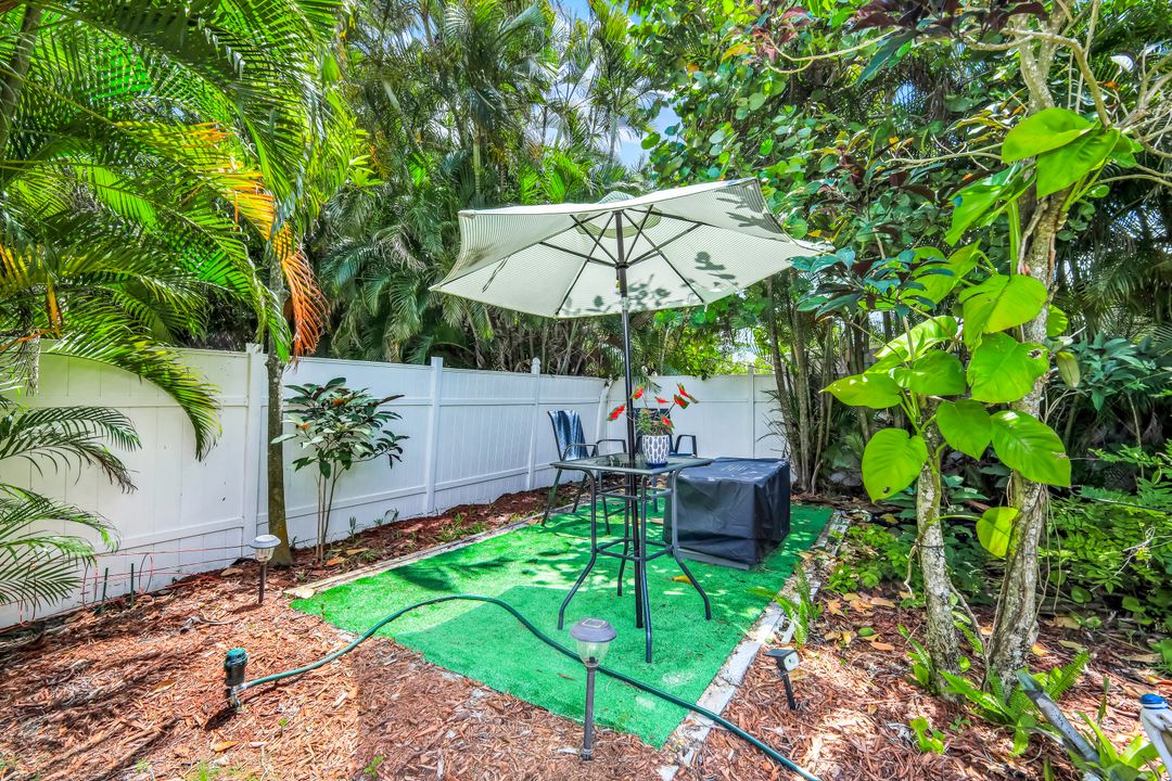 1006 SW 9th Ave, Cape Coral, FL 33991
