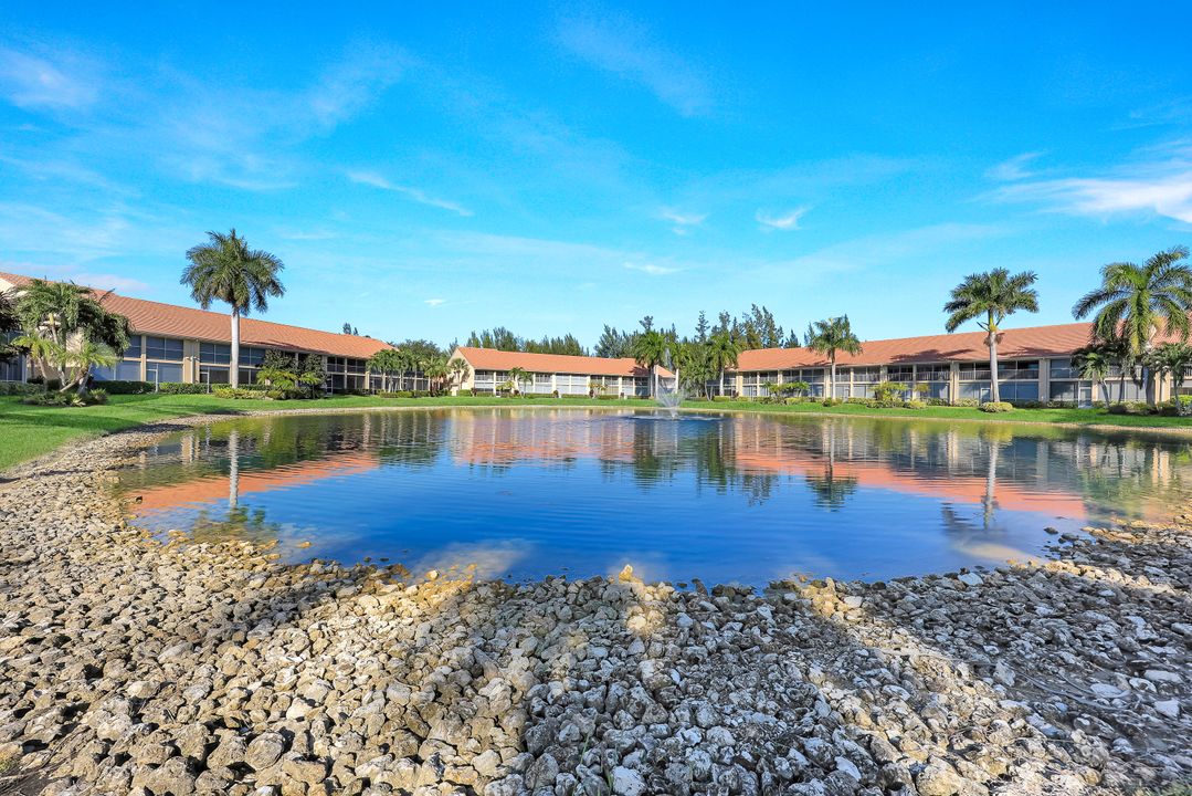 2375 Bayou Ln #4, Naples, FL 34112
