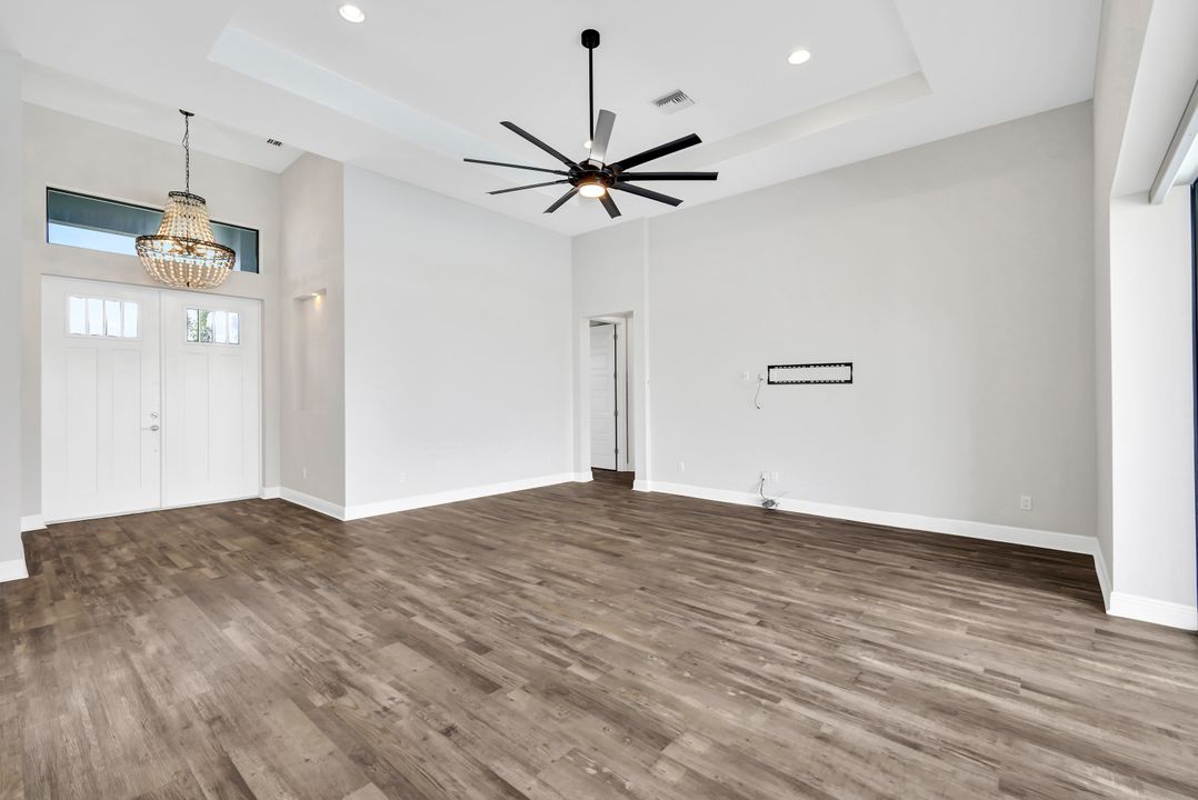 3527 SW 4th Ln, Cape Coral, FL 33991