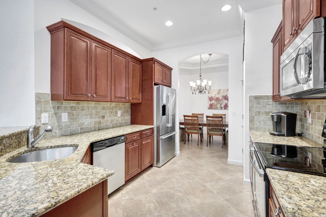 9508 Ironstone Terrace #201, Naples, FL 34120