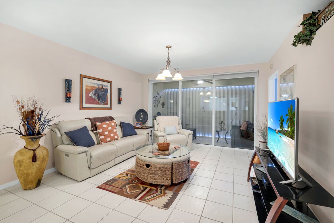 5425 Worthington Ln #103, Naples, FL 34110