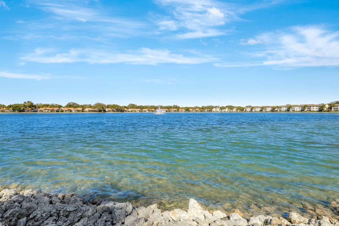 2731 Citrus Lake Dr #102, Naples, FL 34109