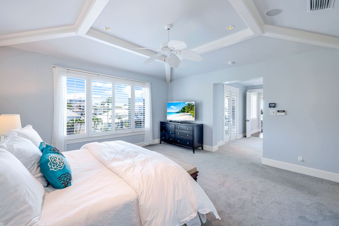 169 Conners Ave, Naples, FL 34108