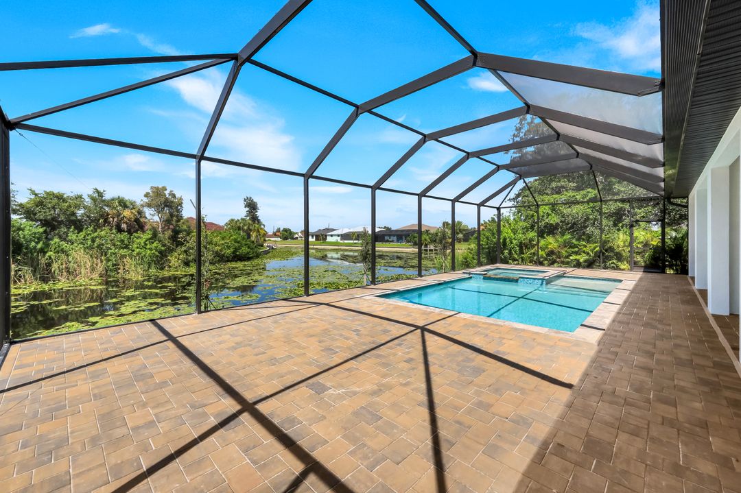 2617 Ceitus Pkwy, Cape Coral, FL 33991