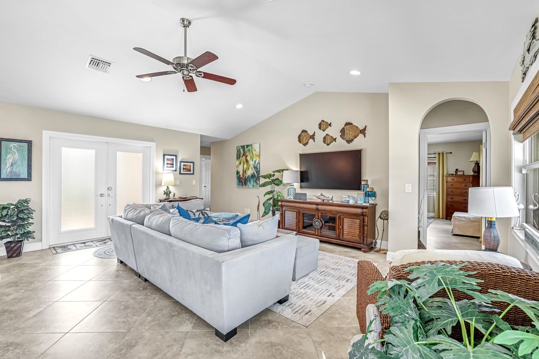 815 Rose Ct, Marco Island, FL 34145