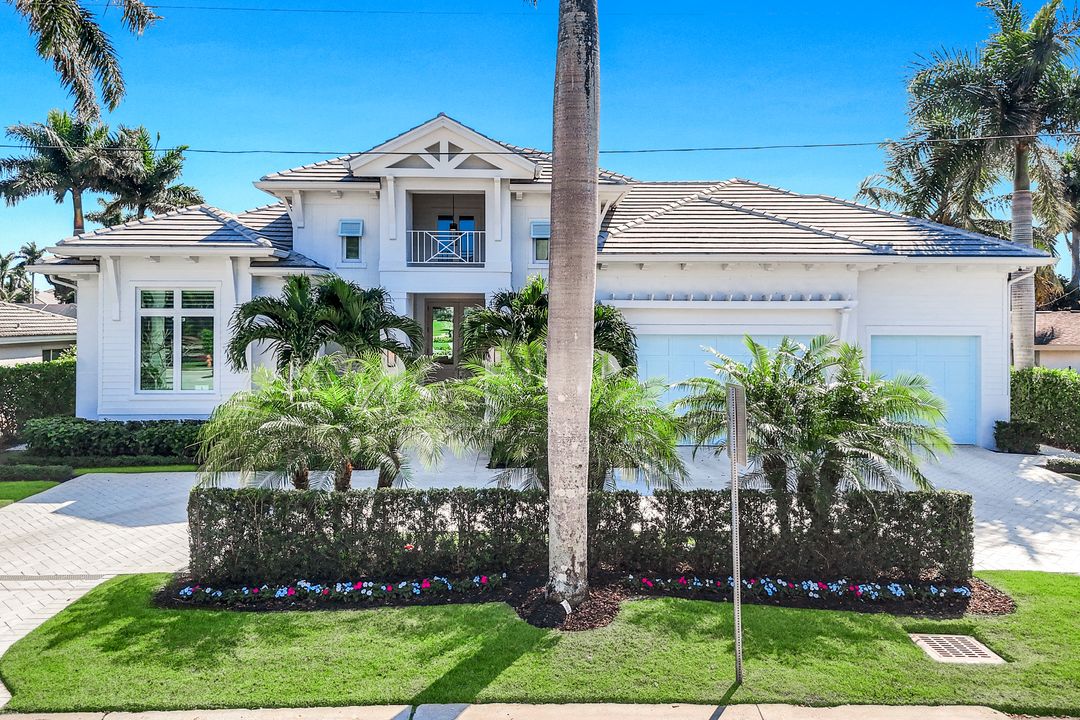 730 Harbour Dr, Naples, FL 34103