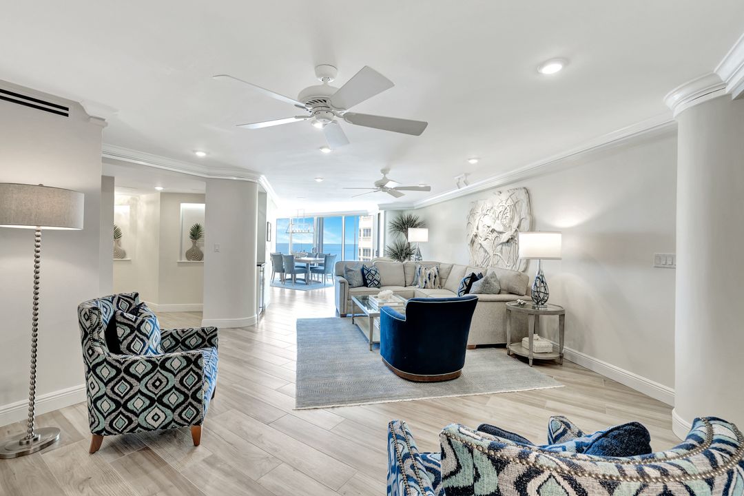 4041 Gulf Shore Blvd N #703, Naples, FL 34103