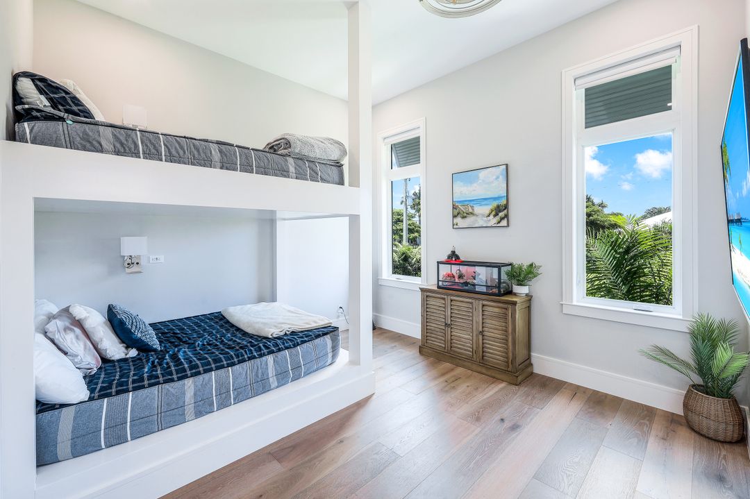 100 S Bahama Ave, Marco Island, FL 34145