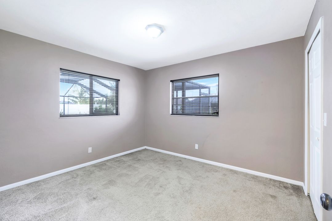 1925 SE 9th Terrace, Cape Coral, FL 33990