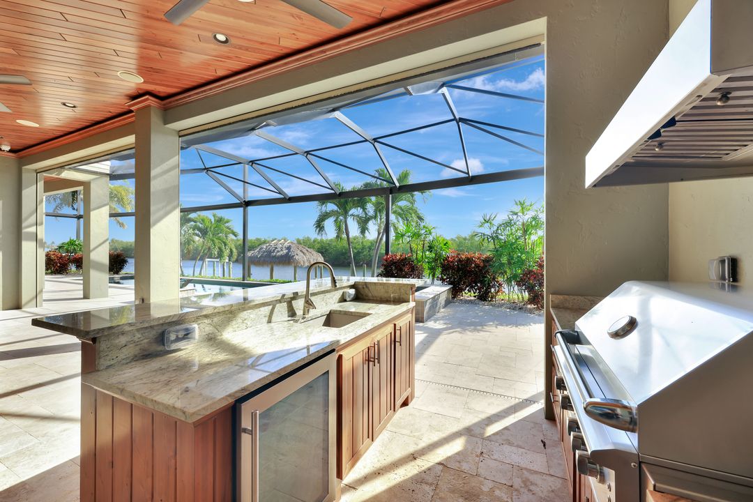 5817 Harbour Cir, Cape Coral, FL 33914