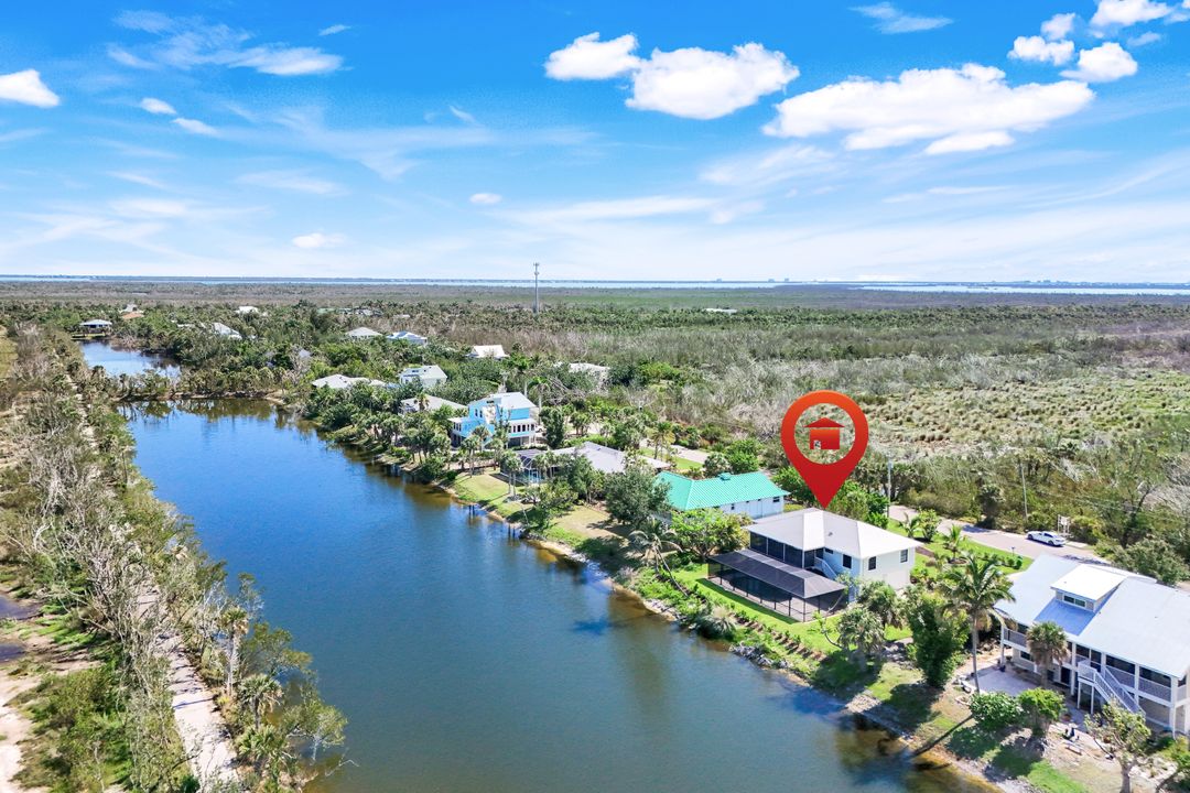 647 Rabbit Rd, Sanibel, FL 33957